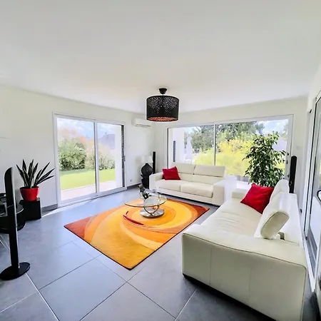 5 Etoiles With Swimming Pool, Sauna And Balneo Villa *
