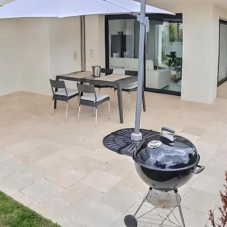 Villa 5 Etoiles With Swimming Pool, Sauna And Balneo Bouleuse